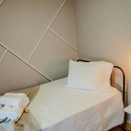 Quinta Dos Avos Lourenco Country house *