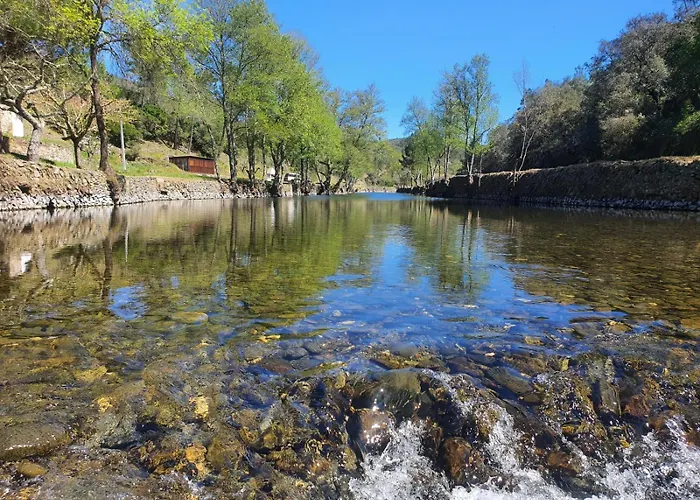 Quinta Dos Avos Lourenco בית כפרי Sertã